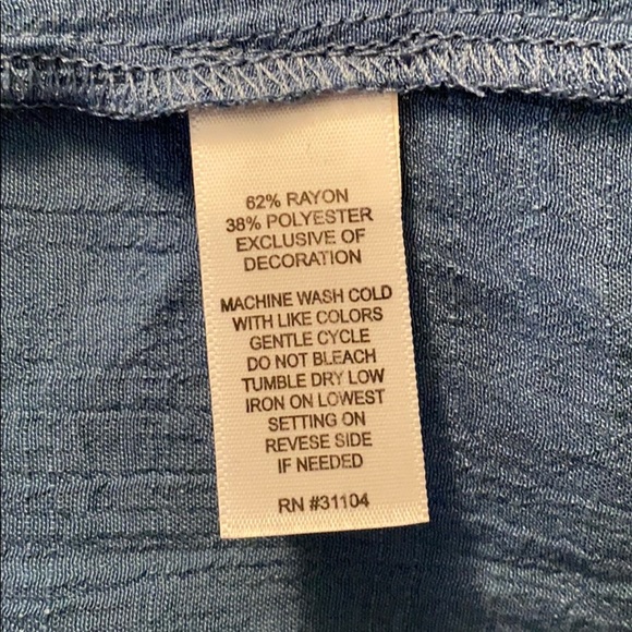 So Cool NEW DIRECTIONS Summer Top - Picture 7 of 7